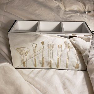 Brush Holder 3 Sections